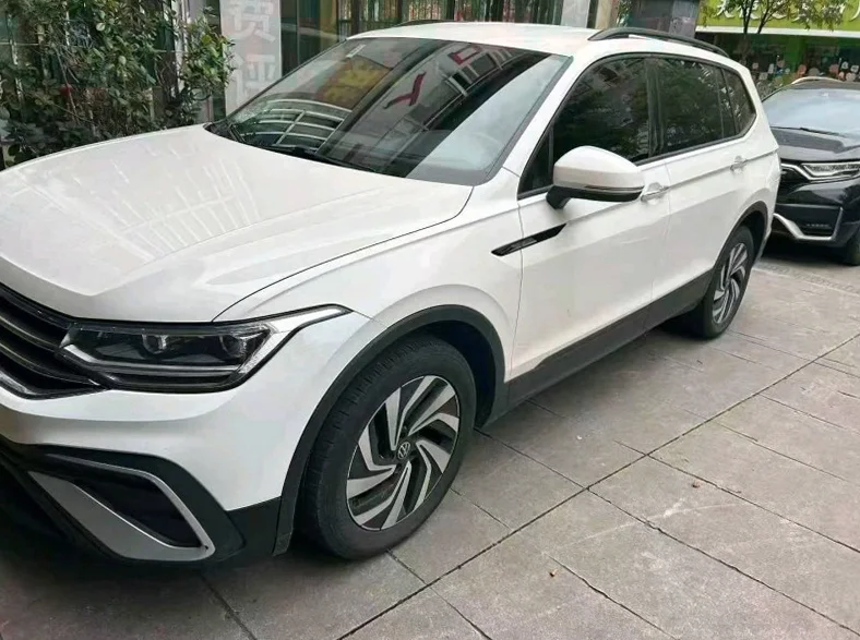 大众途观 后面外观一