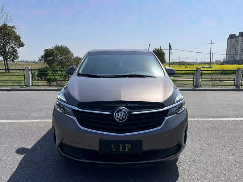 22年别克GL8尊贵版