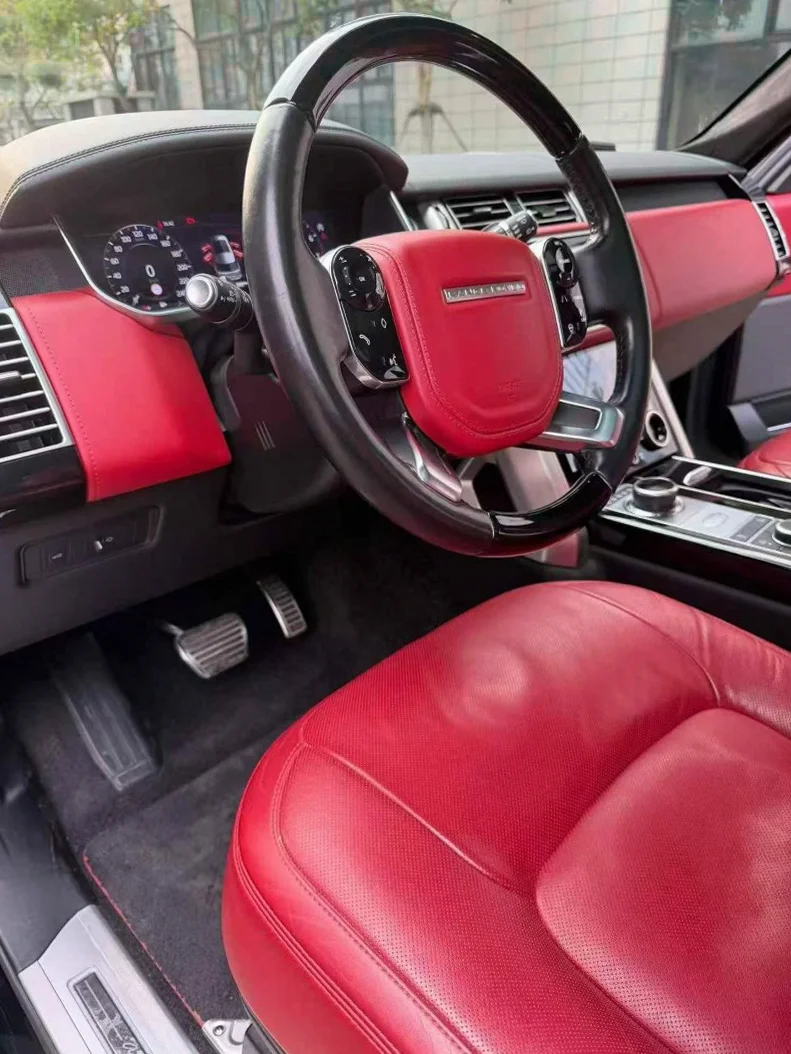 路虎揽胜 后面外观一