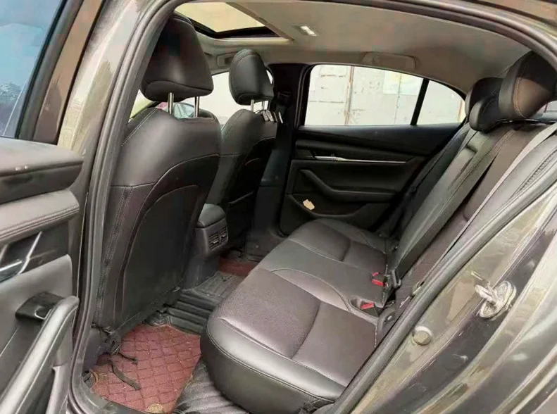 马自达昂克赛拉 后面外观三