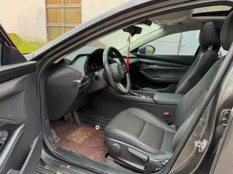 马自达昂克赛拉 后面外观二