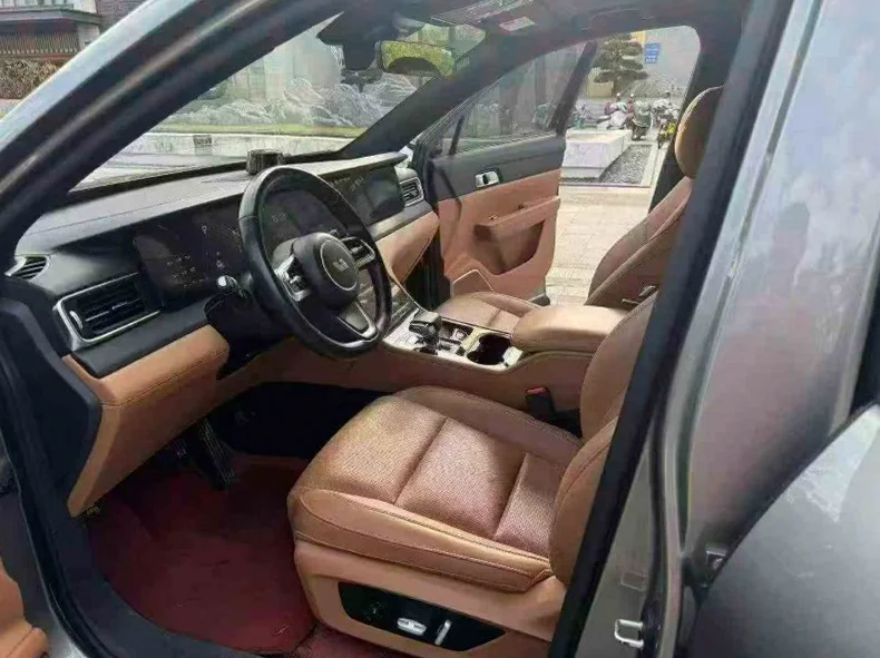 理想ONE 后面外观一