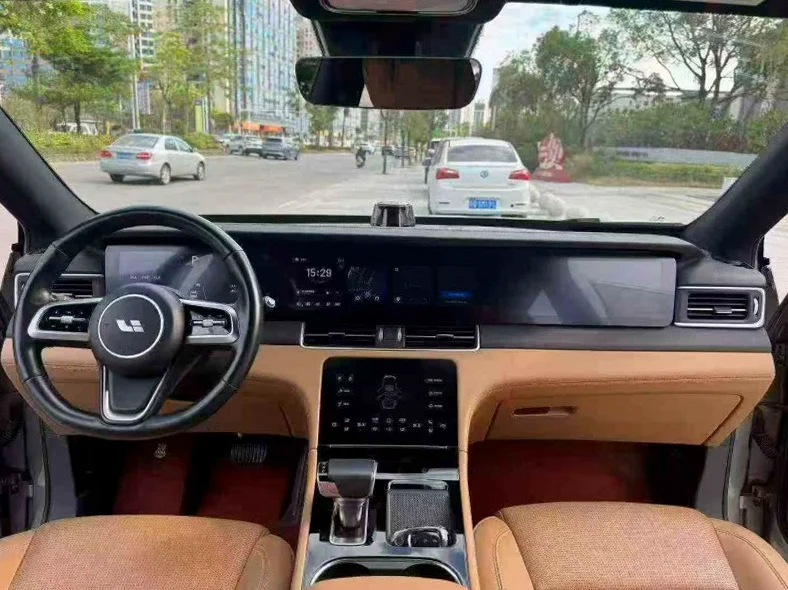 理想ONE 后面外观二