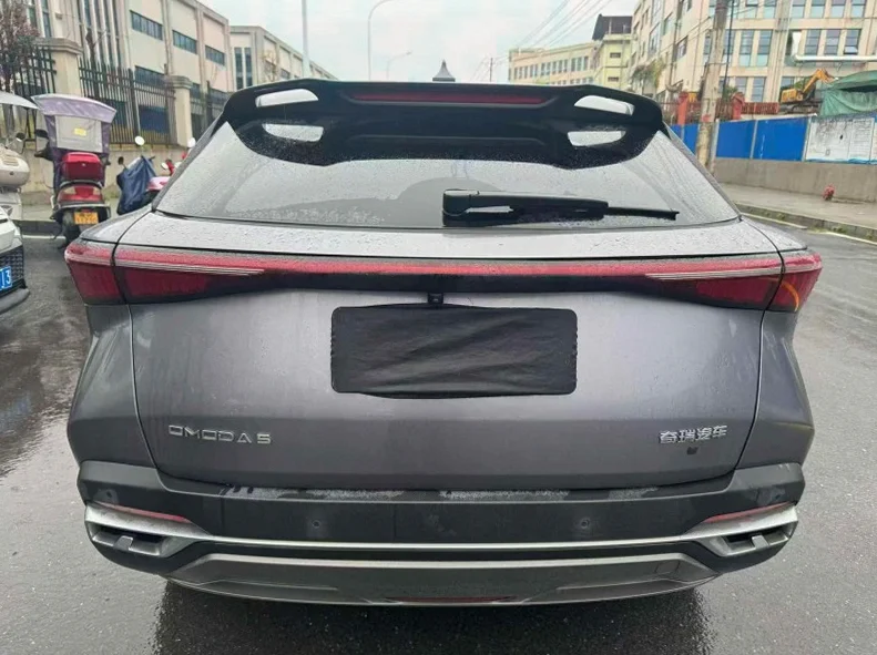 奇瑞欧萌达 驾驶室