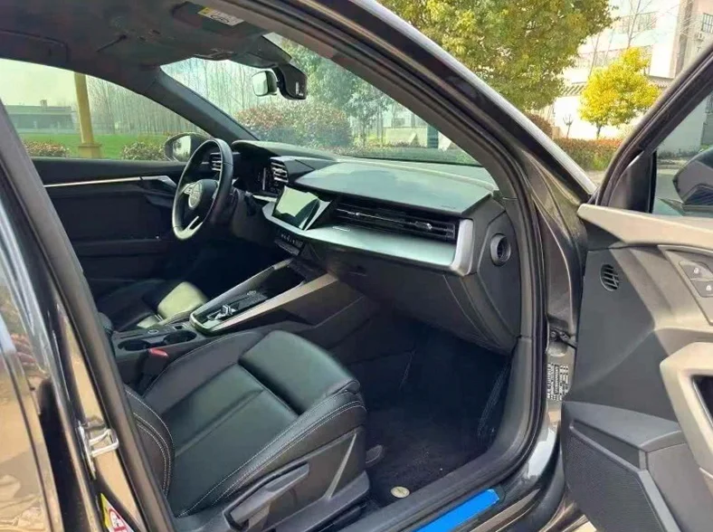 奥迪A3 后面外观二