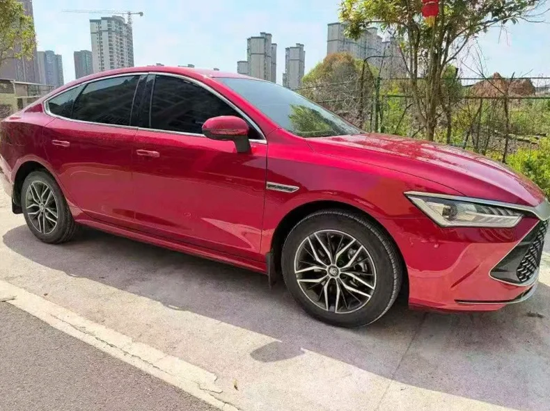 比亚迪秦 正面外观二