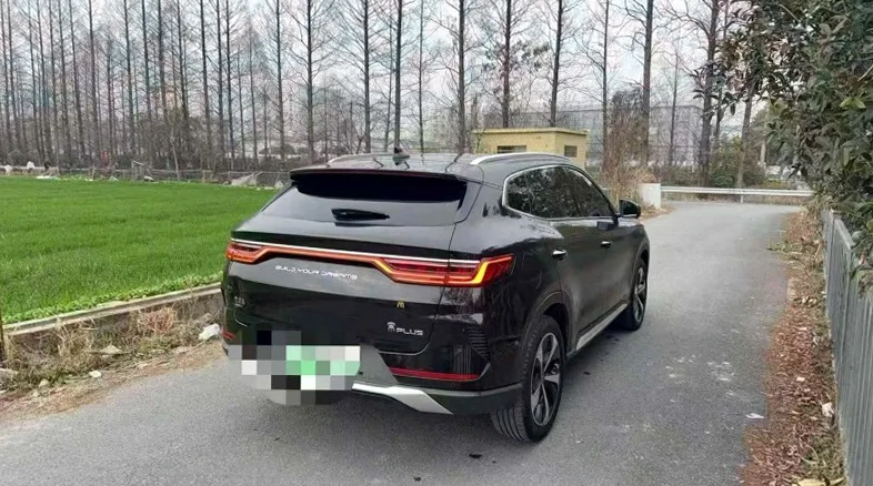 比亚迪宋 内饰后排