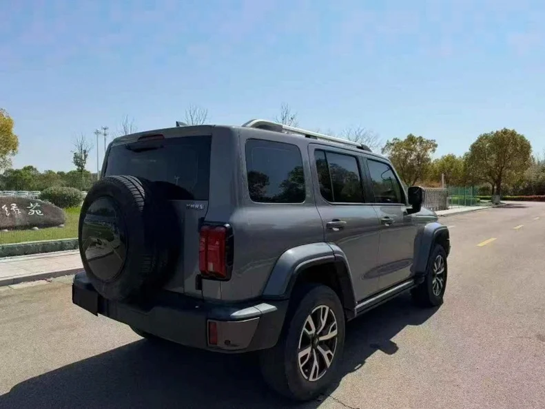 长城汽车坦克 内饰后排