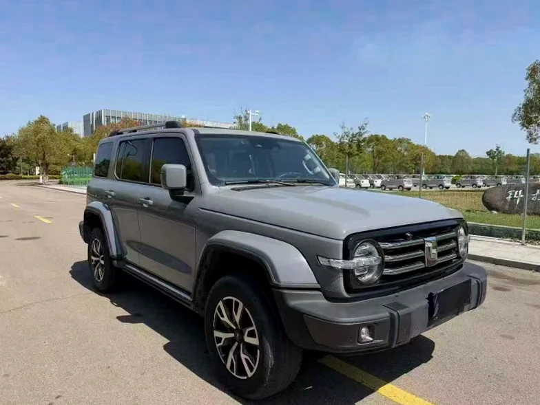 长城汽车坦克 正面外观二