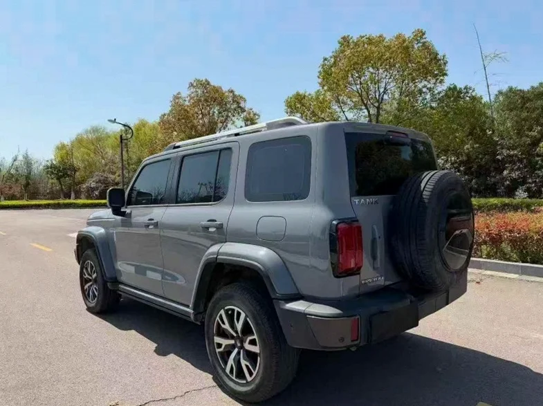 长城汽车坦克 驾驶室