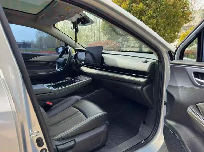 传祺埃安S 后面外观三