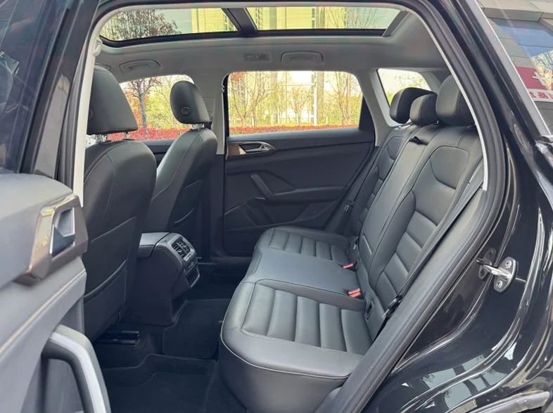 大众途岳 内饰前排