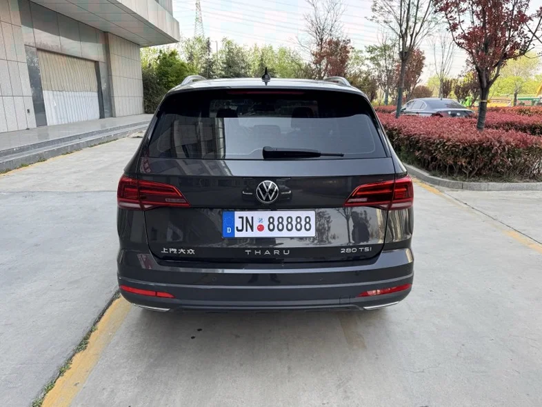 大众途岳 驾驶室