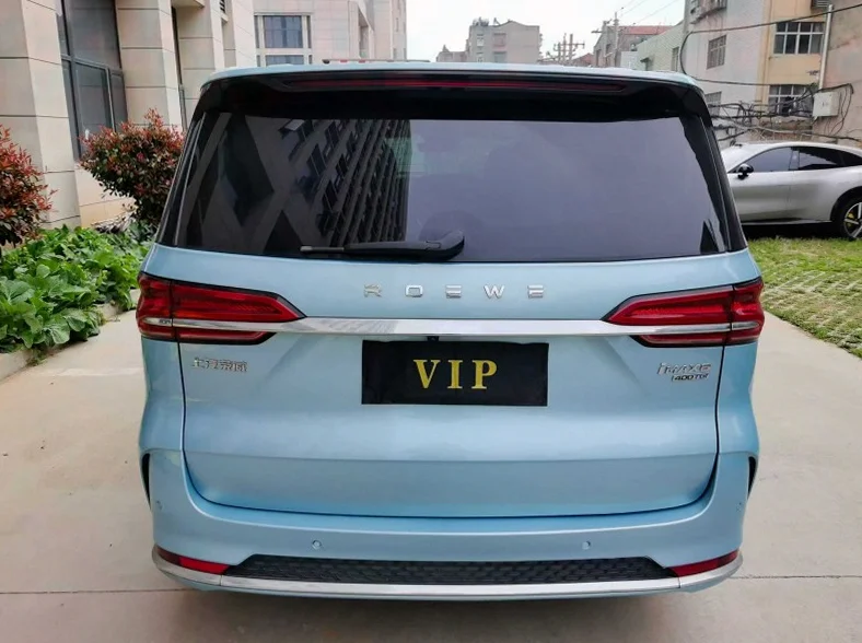 荣威IMAX8 驾驶室