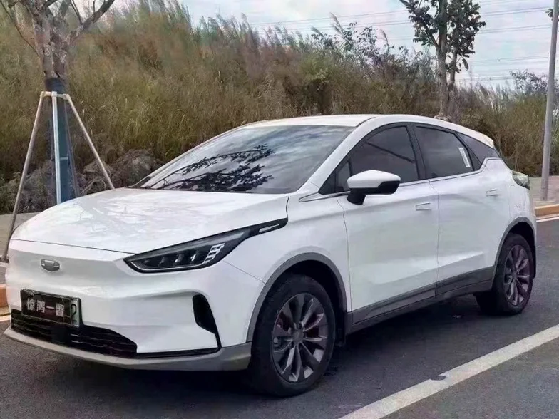 吉利几何 正面外观三