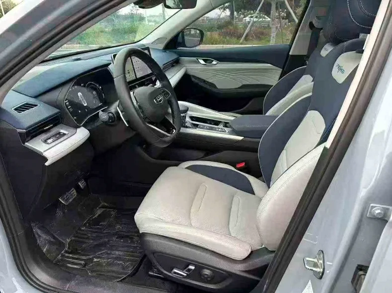 吉利星瑞 后面外观一