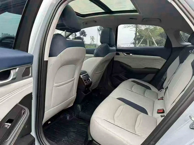 吉利星瑞 后面外观三