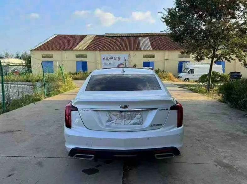 凯迪拉克CT5 驾驶室