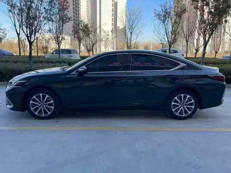 雷克萨斯ES 内饰前排