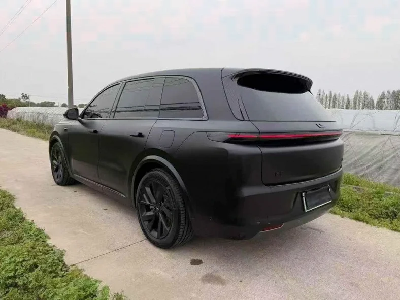 理想L8 内饰前排