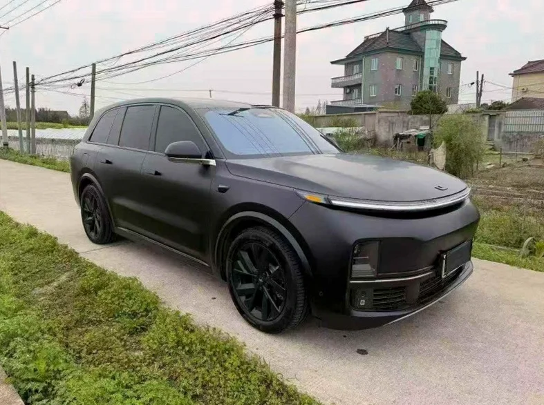 理想L8 正面外观二