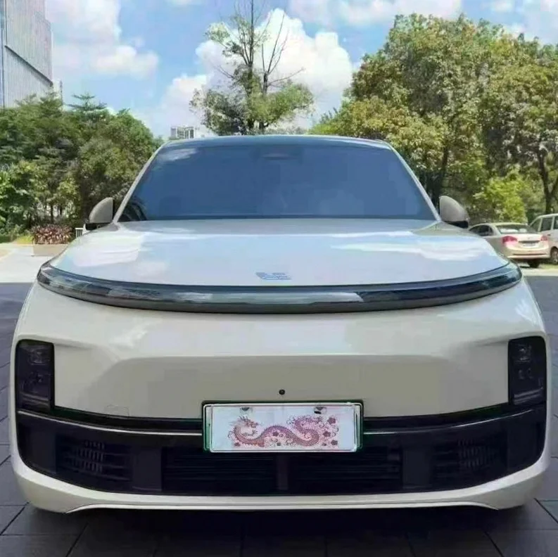 佛山2023年理想L8不过户车 正面外观一