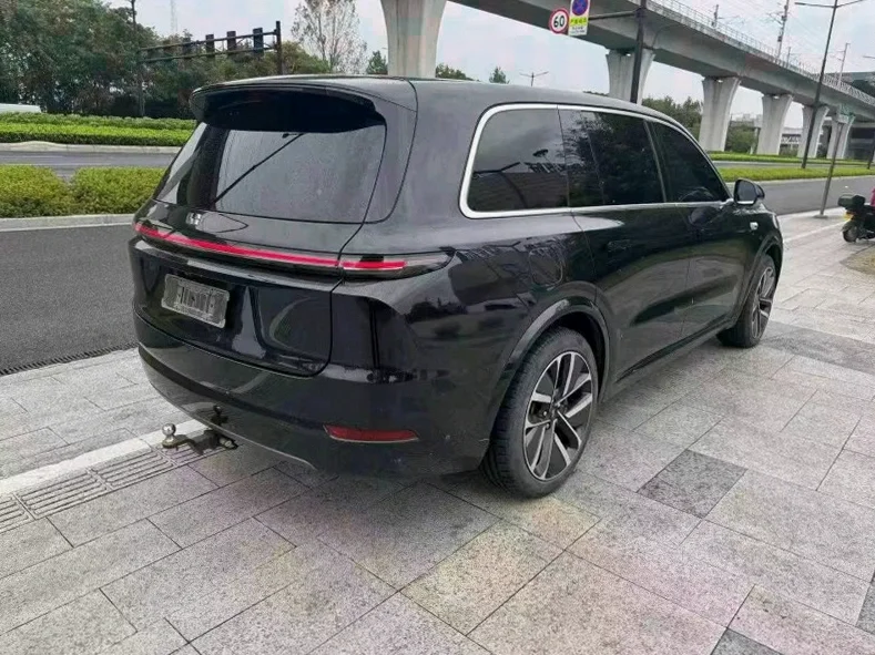 理想L9 内饰后排