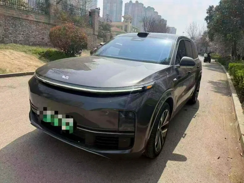 理想L9 正面外观三