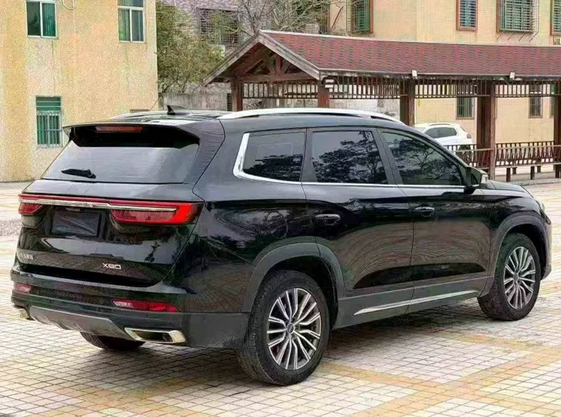 奇瑞捷途 内饰后排