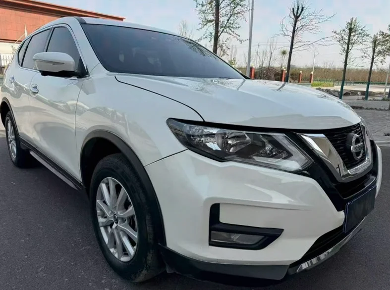 日产奇骏 正面外观二