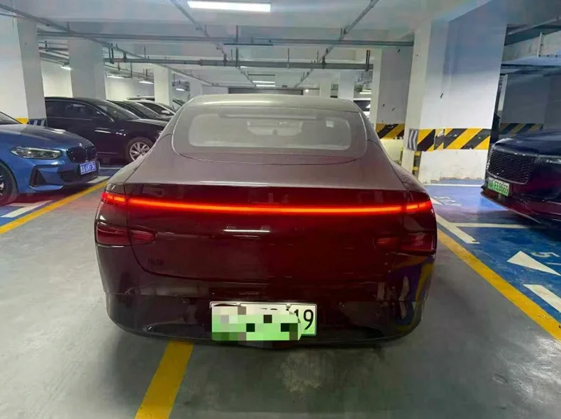 小鹏汽车p7 内饰后排