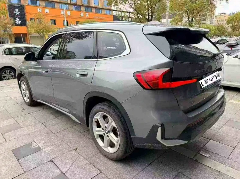 X1宝马 后面外观三