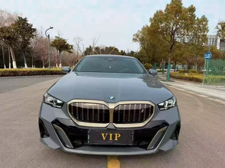 24年宝马I5 35L尊享型顶配