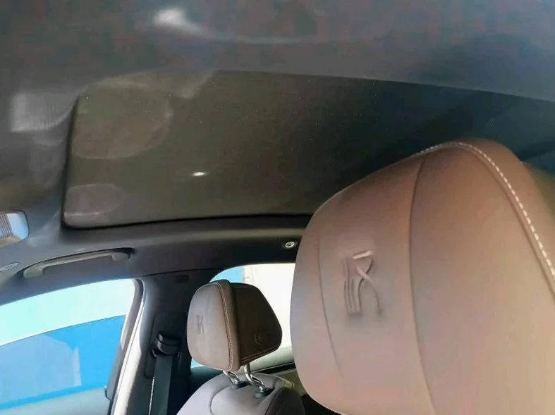 比亚迪汉 内饰前排