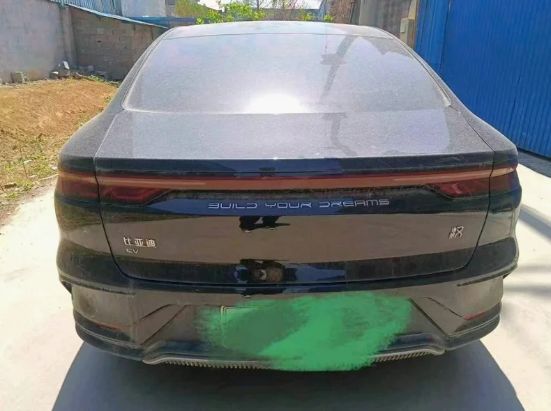 比亚迪汉 后面外观三