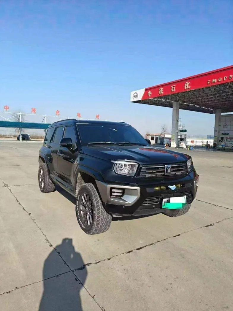 长城汽车坦克 正面外观二