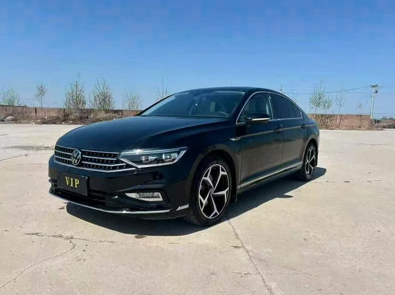 大众迈腾 正面外观三