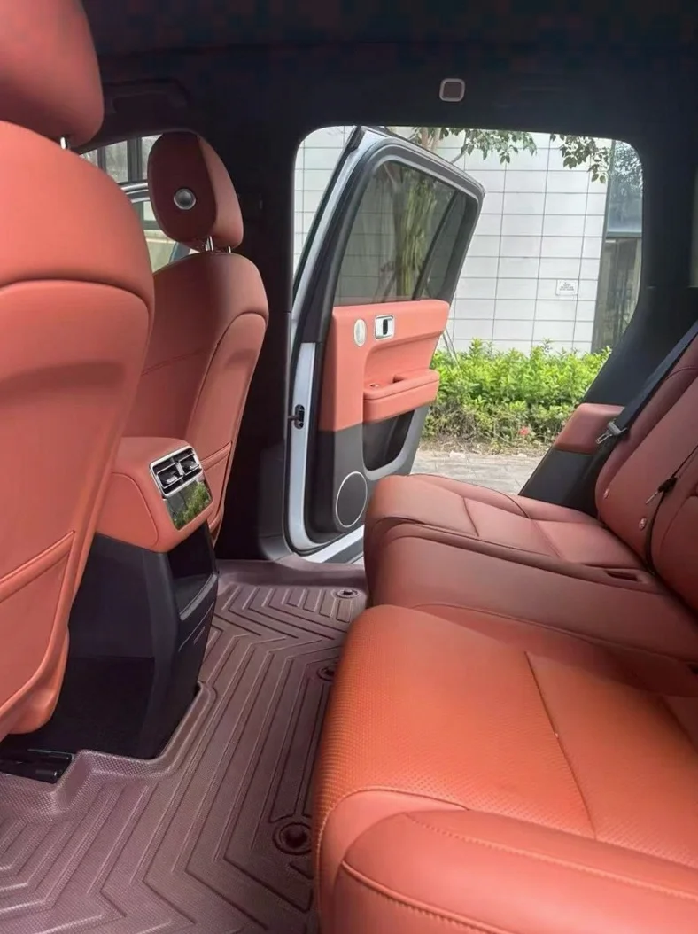 理想L6 后面外观三