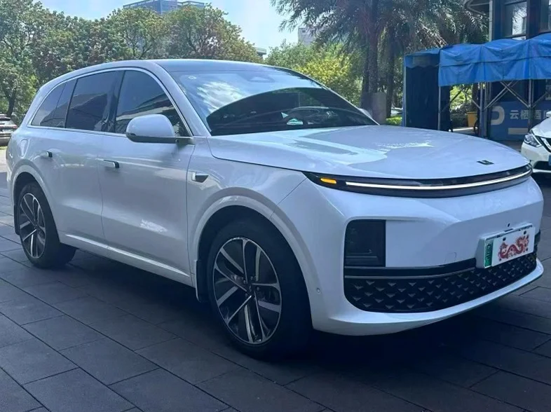 理想L6 正面外观二