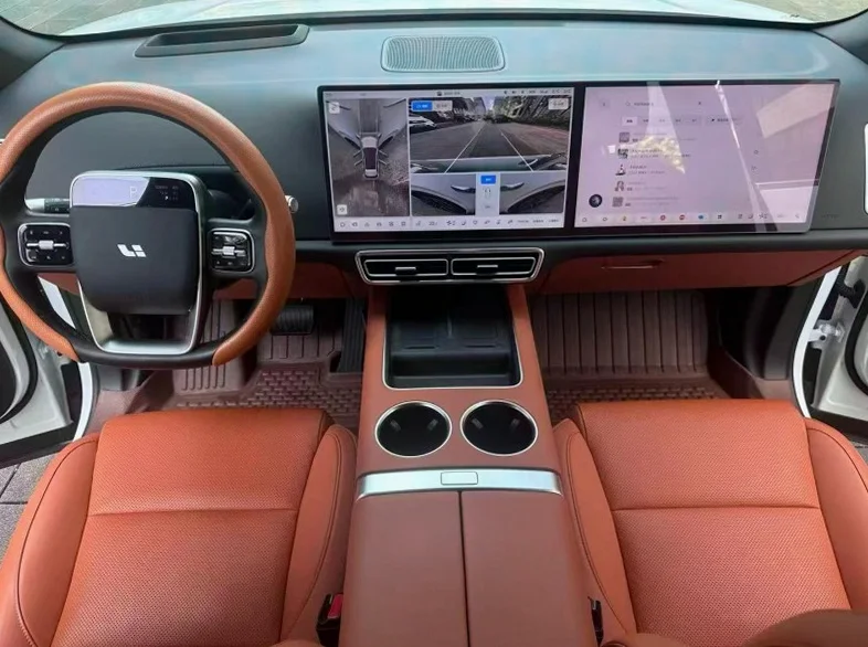 理想L6 后面外观二