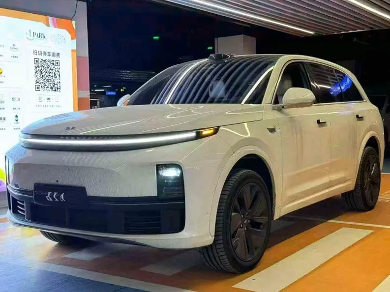 理想L7 正面外观三