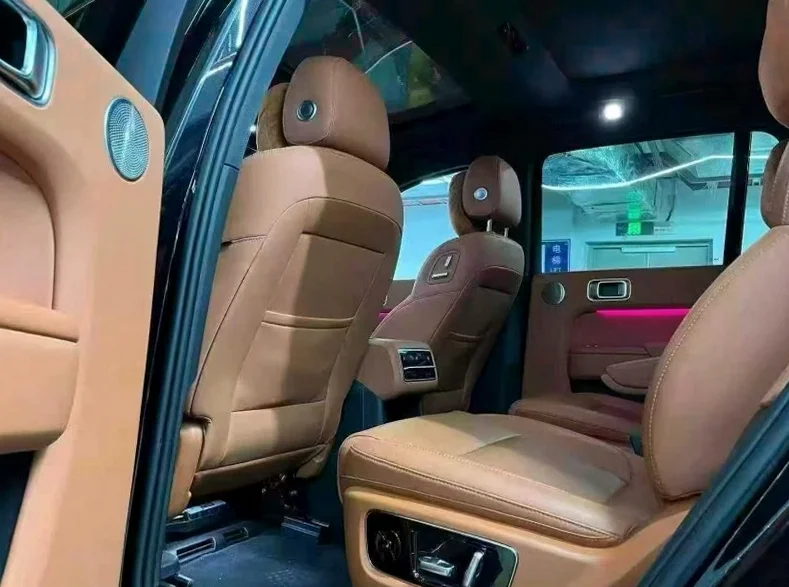 理想L8 后面外观二