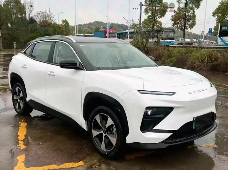 奇瑞舒享家 正面外观二