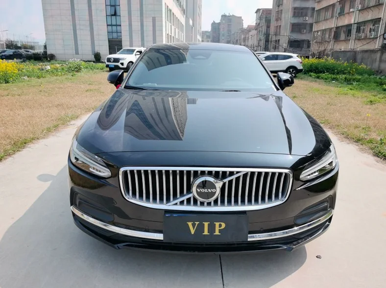 24年沃尔沃S90 B5智逸豪华版