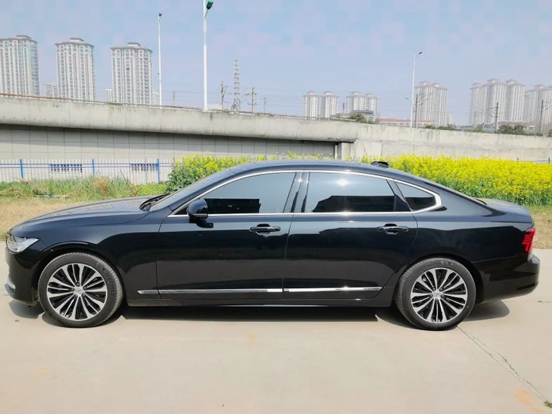 沃尔沃S90 内饰后排