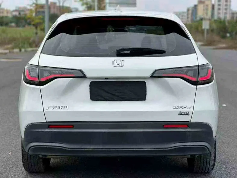 本田ZRV 后面外观三