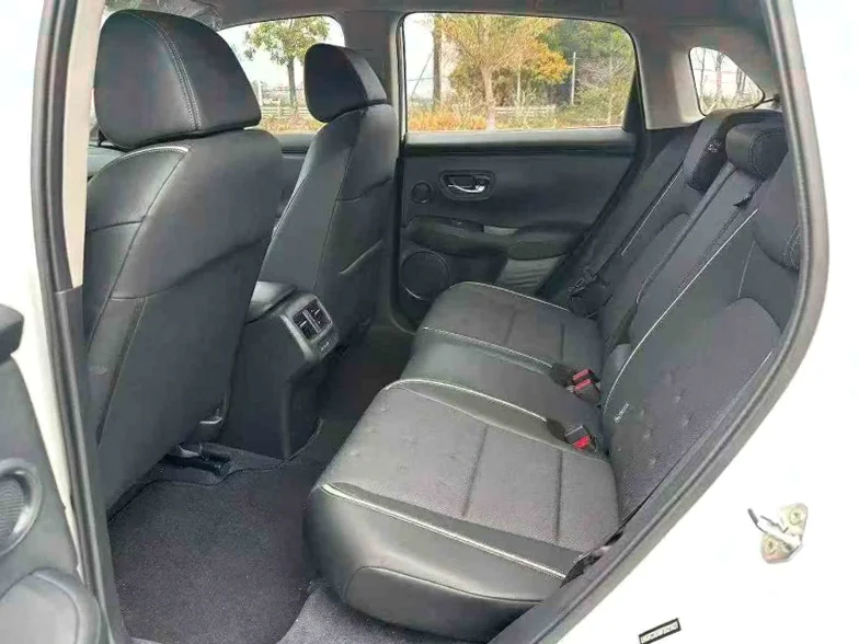 本田ZRV 内饰前排