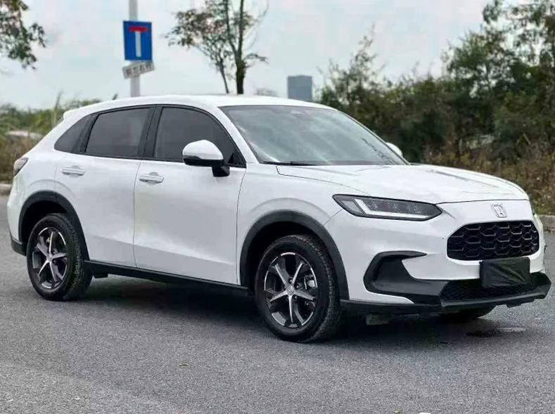 本田ZRV 正面外观二