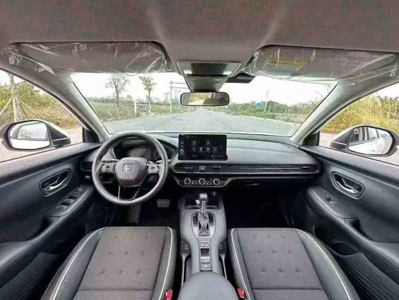 本田ZRV 后面外观一