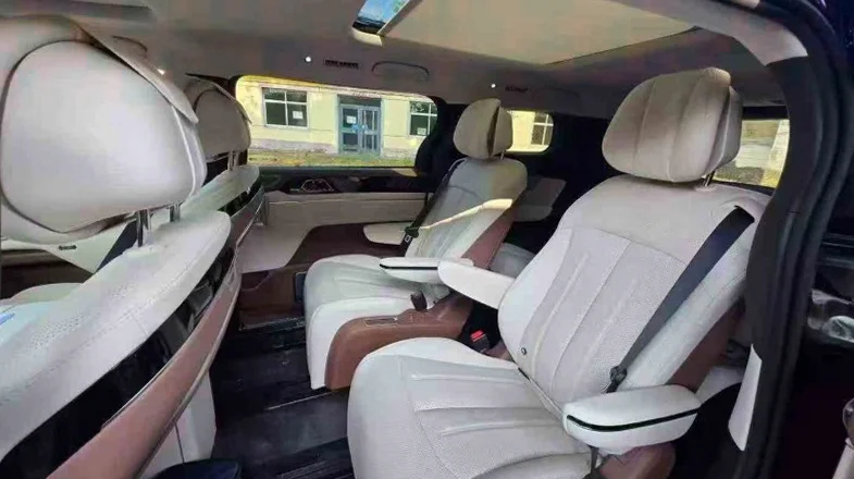 比亚迪夏 后面外观二